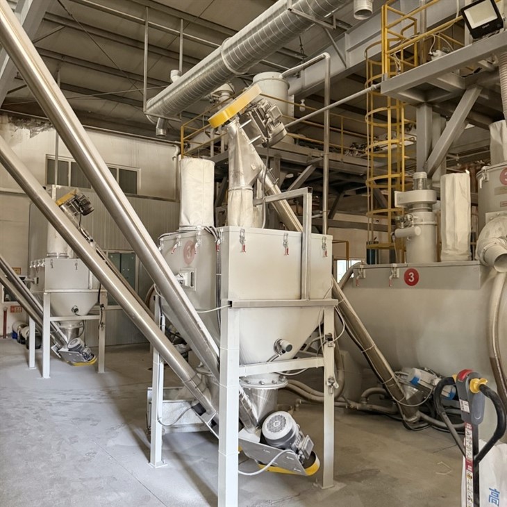 PVC Automatic   feeding system