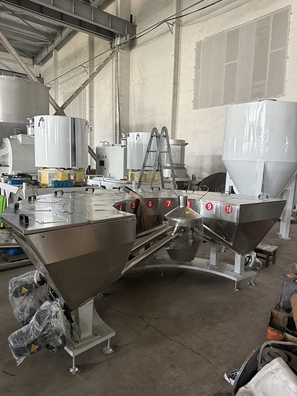 Small ingredient dosing machines Small ingredient dosing machines